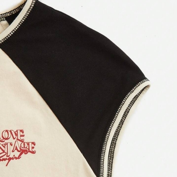 Shein Coolane Figure & Letter Graphic Raglan Sleeve Crop Tee - Picture 3 of 7